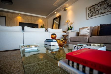 Apartamento à venda com 4 quartos, 213m² em Vila Nova Conceição, São Paulo