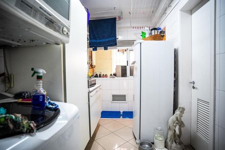 Apartamento à venda com 213m², 4 quartos e 4 vagas