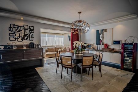 Apartamento à venda com 4 quartos, 213m² em Vila Nova Conceição, São Paulo