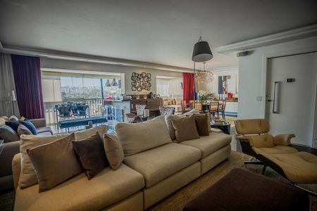 Apartamento à venda com 4 quartos, 213m² em Vila Nova Conceição, São Paulo