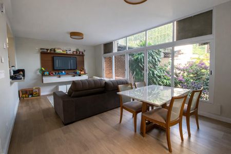 Casa à venda com 4 quartos, 213m² em Botafogo, Rio de Janeiro