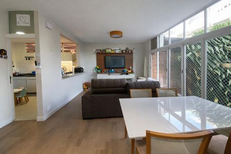 Casa à venda com 4 quartos, 213m² em Botafogo, Rio de Janeiro