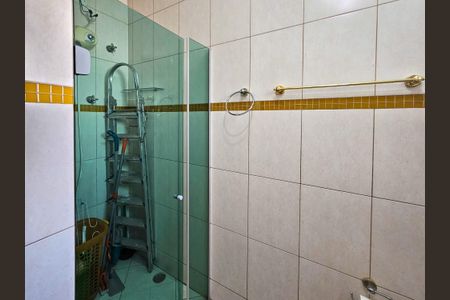 Casa à venda com 201m², 3 quartos e 5 vagasBanheiro 1