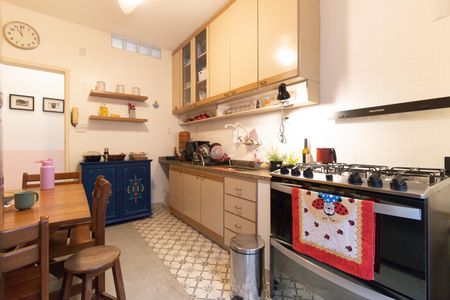 Apartamento à venda com 100m², 3 quartos e sem vagaCozinha 