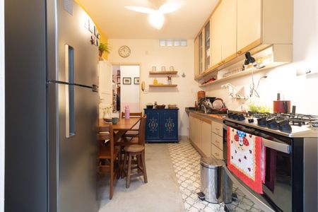 Apartamento à venda com 100m², 3 quartos e sem vagaCozinha 