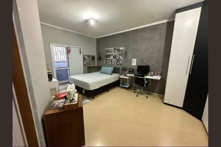 Casa à venda com 4 quartos, 200m² em Parque Sao Vicente, Santo André