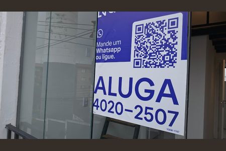 Apartamento para alugar com 20m², 1 quarto e sem vagaPlaca instalada no vidro da sala do imóvel - Código da placa: YIXW-1747