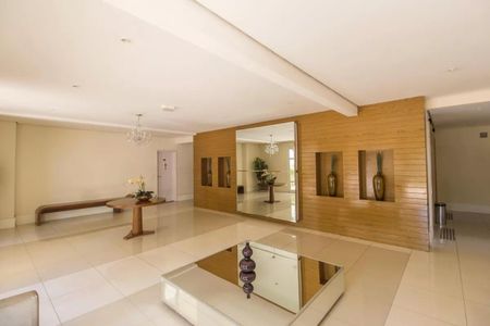 Apartamento à venda com 68m², 2 quartos e 1 vagaHall de entrada