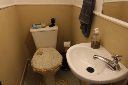 Casa de condomínio para alugar com 133m², 3 quartos e 3 vagasLavabo