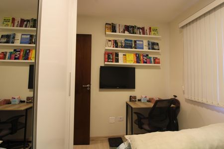 Casa de condomínio para alugar com 133m², 3 quartos e 3 vagasQuarto 3