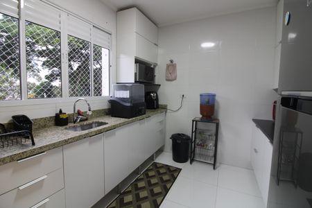 Casa de condomínio para alugar com 133m², 3 quartos e 3 vagasCozinha