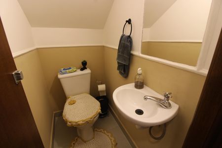 Casa de condomínio para alugar com 133m², 3 quartos e 3 vagasLavabo