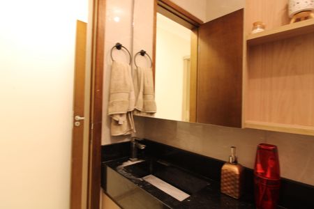 Casa de condomínio para alugar com 133m², 3 quartos e 3 vagasBanheiro Quarto 1