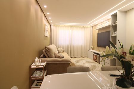 Sala de casa de condomínio para alugar com 3 quartos, 120m² em Jardim Fernandes, São Paulo