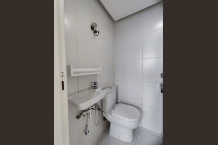 Apartamento à venda com 71m², 3 quartos e 1 vaga Apartamento à venda com 71m², 3 quartos e 1 vagaBanheiro social
