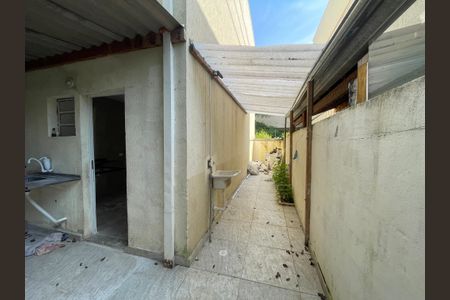 Casa de condomínio para alugar com 61m², 2 quartos e 2 vagasQuintal