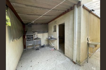 Casa de condomínio para alugar com 61m², 2 quartos e 2 vagasQuintal