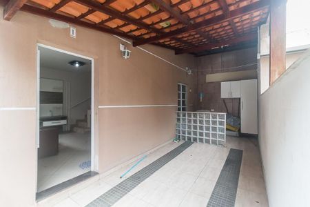 Casa de condomínio para alugar com 70m², 2 quartos e 1 vagaGaragem