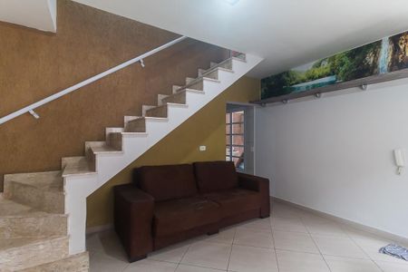 Sala de casa de condomínio para alugar com 2 quartos, 70m² em Jardim Debora, Poá