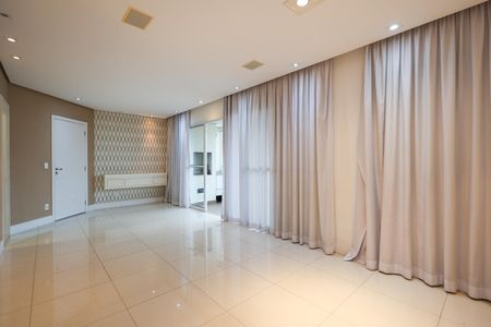 Sala de apartamento à venda com 2 quartos, 86m² em Jardim Londrina, São Paulo