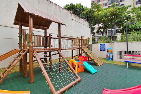 Apartamento à venda com 86m², 2 quartos e 2 vagasÁrea comum - Playground