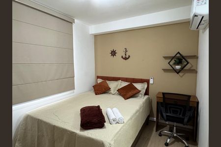 Quarto de apartamento para alugar com 2 quartos, 50m² em Barra da Tijuca, Rio de Janeiro