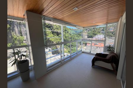 Apartamento à venda com 140m², 3 quartos e 2 vagasVaranda