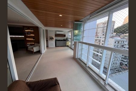 Apartamento à venda com 140m², 3 quartos e 2 vagasVaranda