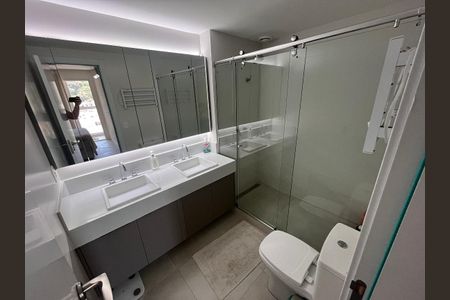Banheiro de apartamento à venda com 3 quartos, 140m² em Botafogo, Rio de Janeiro
