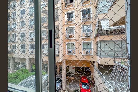 Apartamento à venda com 69m², 3 quartos e 1 vagaQuarto 2 vista