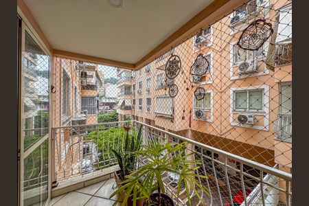 Apartamento à venda com 69m², 3 quartos e 1 vagaSala varanda