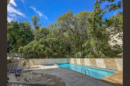 Apartamento à venda com 69m², 3 quartos e 1 vagaÁrea comum - Piscina