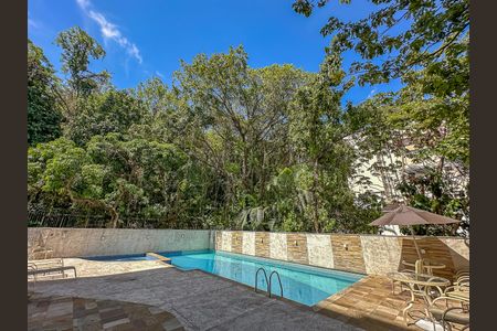 Apartamento à venda com 69m², 3 quartos e 1 vagaÁrea comum - Piscina