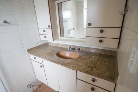 Apartamento à venda com 118m², 3 quartos e 1 vagaBanheiro da  Suíte