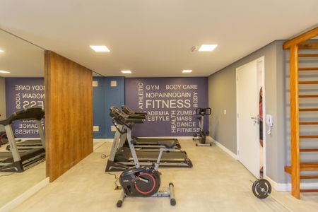 Apartamento para alugar com 33m², 2 quartos e 1 vaga Apartamento para alugar com 33m², 2 quartos e 1 vagaÁrea Comum - Academia