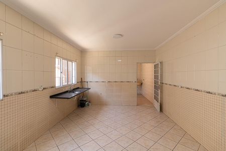 Casa à venda com 163m², 2 quartos e 2 vagas Casa à venda com 163m², 2 quartos e 2 vagasCozinha