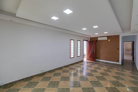 Casa à venda com 163m², 2 quartos e 2 vagas Casa à venda com 163m², 2 quartos e 2 vagasSala