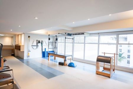 Apartamento à venda com 197m², 4 quartos e 3 vagasÁrea comum - Academia - pilates 