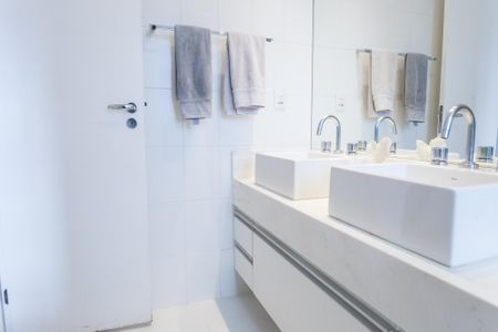 Apartamento à venda com 197m², 4 quartos e 3 vagasbanheiro suite 3