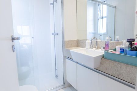 Apartamento à venda com 197m², 4 quartos e 3 vagasBanheiro suite 2