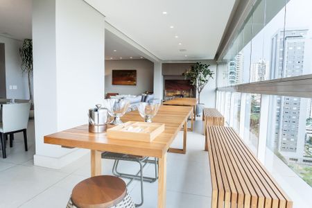 Apartamento à venda com 197m², 4 quartos e 3 vagasSala de Jantar- varanda 