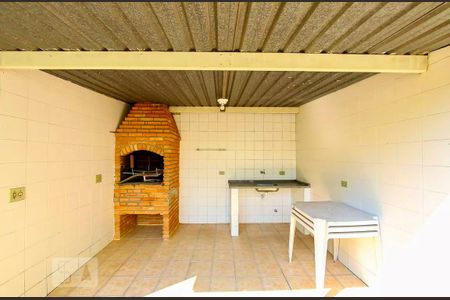 Apartamento para alugar com 76m², 2 quartos e 2 vagas Apartamento para alugar com 76m², 2 quartos e 2 vagasÁrea comum - Churrasqueira