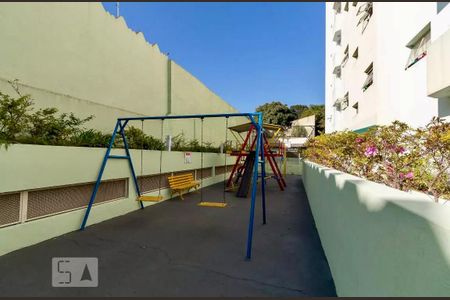 Apartamento para alugar com 76m², 2 quartos e 2 vagas Apartamento para alugar com 76m², 2 quartos e 2 vagasÁrea comum - Playground