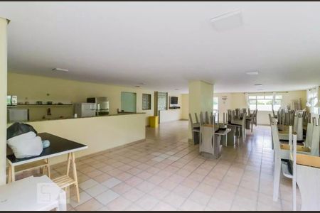 Apartamento para alugar com 76m², 2 quartos e 2 vagas Apartamento para alugar com 76m², 2 quartos e 2 vagasÁrea comum - Salão de festas