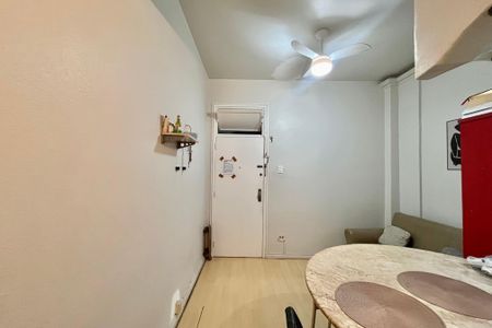 Sala  de apartamento à venda com 1 quarto, 39m² em Copacabana, Rio de Janeiro