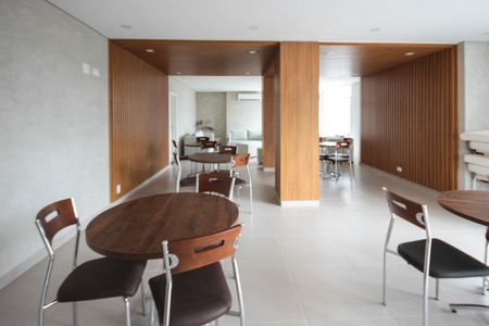 Apartamento à venda com 41m², 1 quarto e 1 vaga Apartamento à venda com 41m², 1 quarto e 1 vagaÁrea comum - Salão de festas