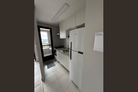 Cozinha de apartamento para alugar com 2 quartos, 42m² em Presidente Altino, Osasco