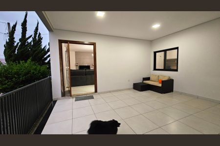 Casa de condomínio para alugar com 259m², 4 quartos e 3 vagas