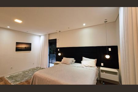 Casa de condomínio para alugar com 259m², 4 quartos e 3 vagas