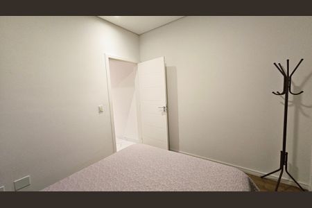 Casa de condomínio para alugar com 259m², 4 quartos e 3 vagas